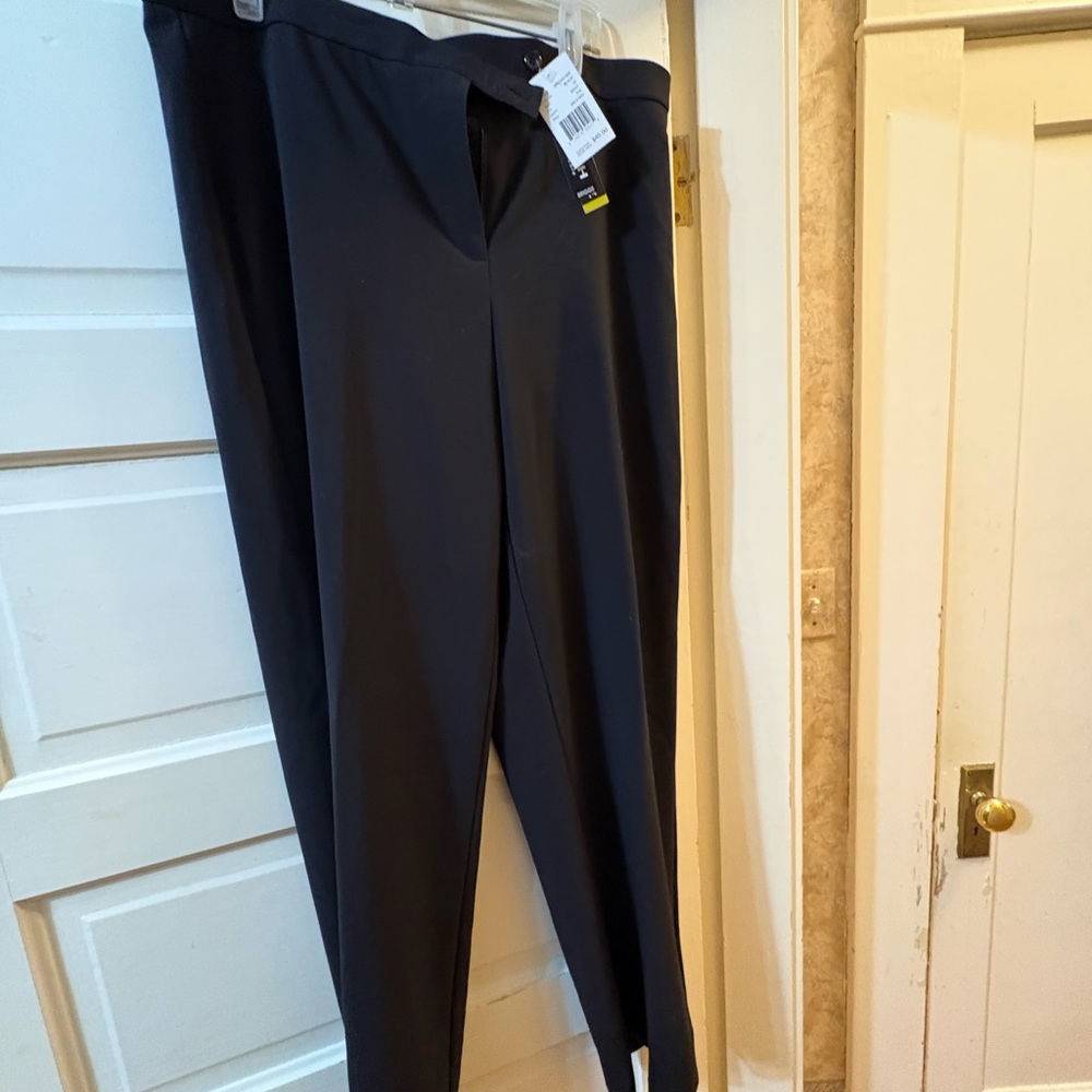 Briggs New York Black Pull-On Dress Pants